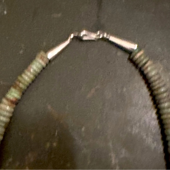 Vintage Native American Graduated Turquoise & Sterling Silver Necklace. - Picture 4 of 6